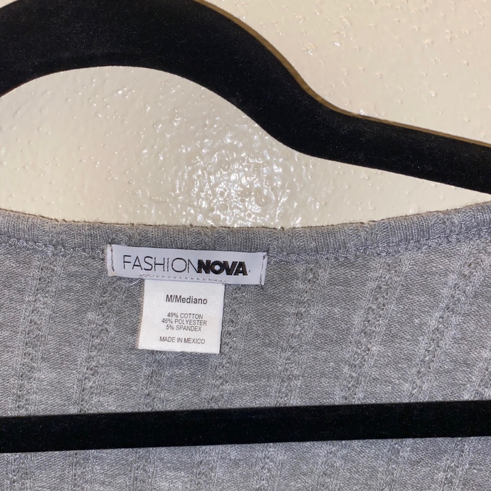 Top - Picture 2 of 4